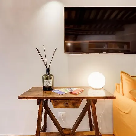Residenza Borgo Pio Apartment *